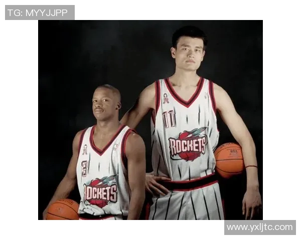 希伯姚明：从篮球巨星到文化桥梁的传奇人生与影响力探讨