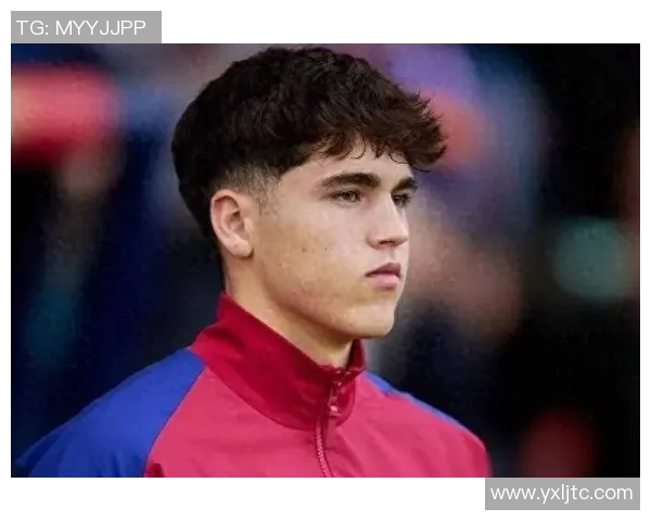 外号海妖的足球明星如何在绿茵场上掀起波澜与传奇