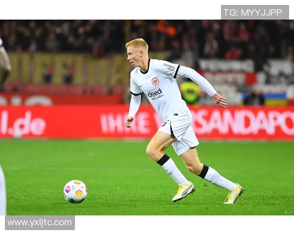 推特上的足球明星账号盘点与互动魅力解析